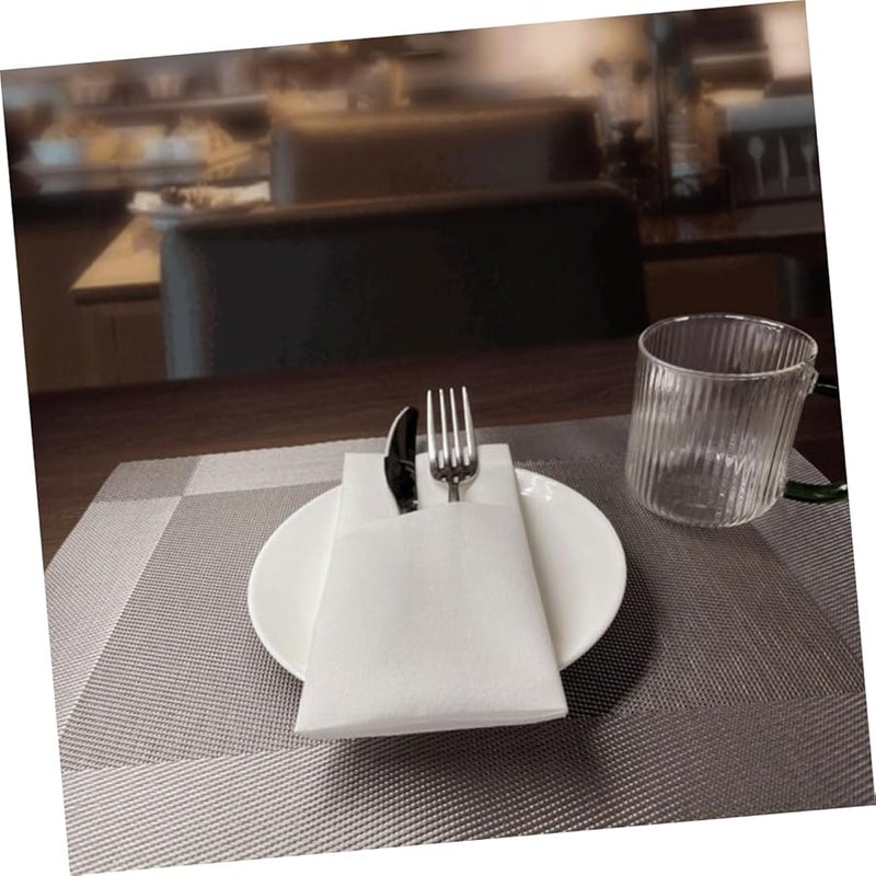 مناديل بيضاء قابلة للاستعمال مرة واحدة مع جيب أدوات المائدة 50 قطعة لحفلات الزفاف والحفلات والتجمعات العائلية - Image 4